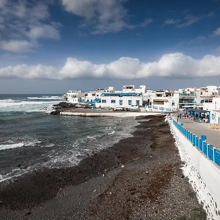 Home2book Charming El & Terrace